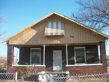 1st image of 682 N 33rd St
