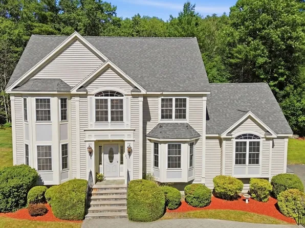 21 Prospect Hill Dr, Tewksbury, MA 01876