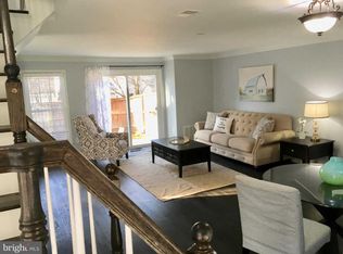 7998 Northumberland Rd, Springfield, VA 22153