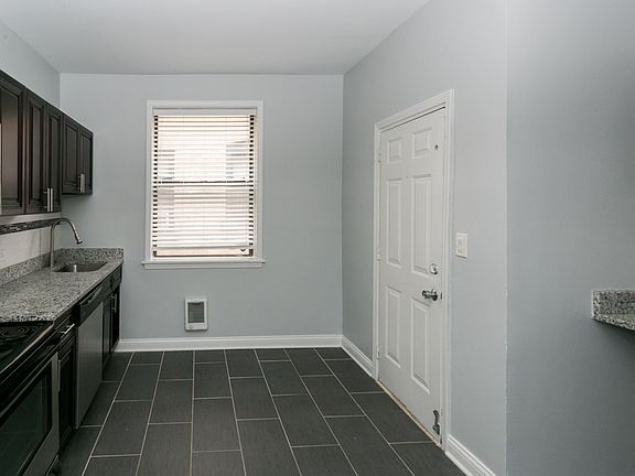 3rd image of 3635 W Dickens Ave APT 3A