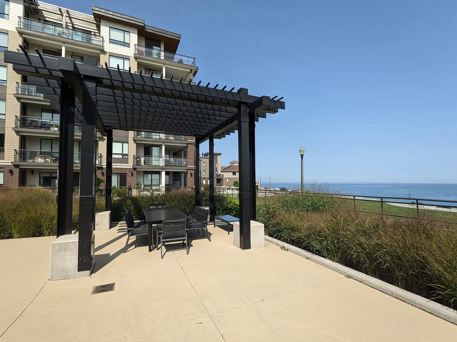 1 bed, 700 sqft, $2,250 — Photo 3