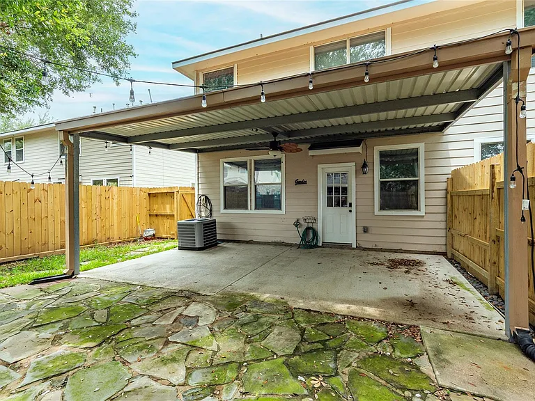 336 Capella Oaks Ln — Photo 29