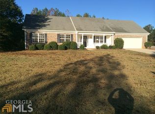 567 Brewer Dr, Locust Grove, GA 30248