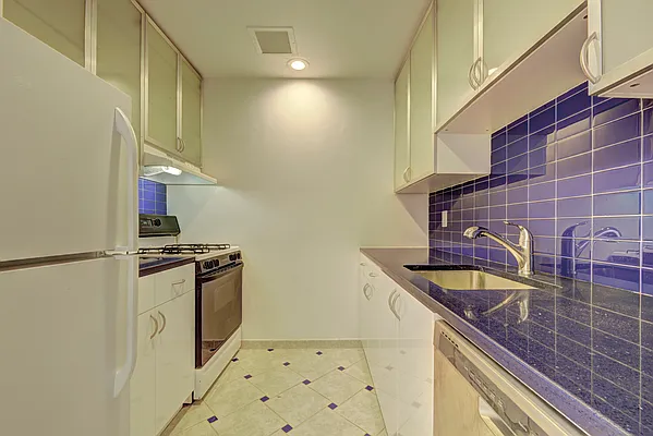 Rented by Oxford Property Group | media 11