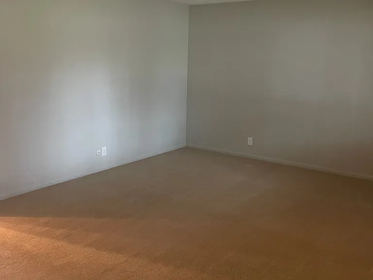 4612 W Garver Dr — Photo 3