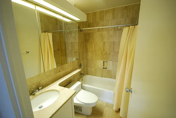 Rented by Luxury Habitat | media 18