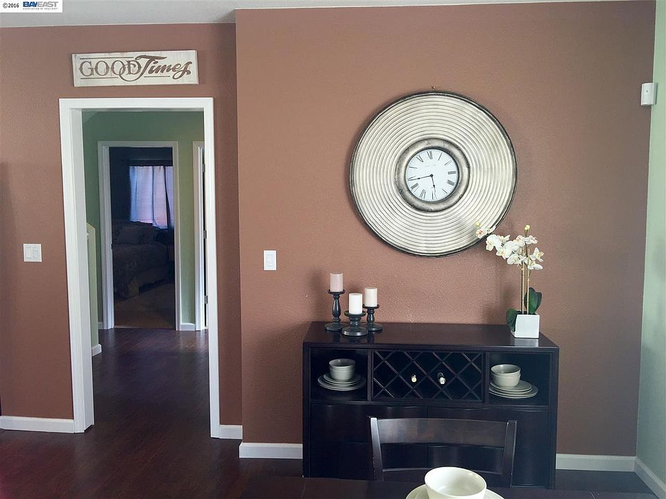 2nd image of 5744 Gaskill St