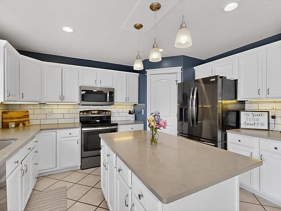 5th image of 4820 Savannah Dr NW