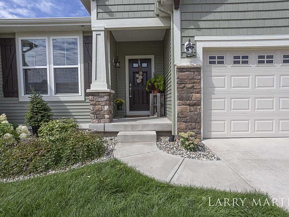 5th image of 7629 Sofia Dr SW