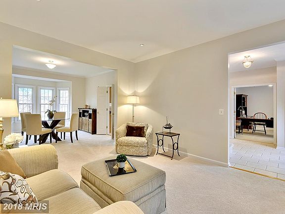 4th image of 20301 Mallet Hill Ct