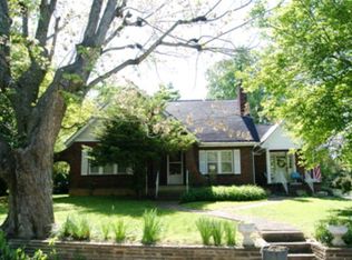 206 S Windle St, Livingston, TN 38570