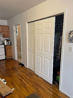4th image of 17 Stanton St #4B