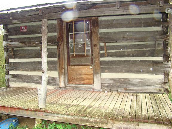 4th image of 2315 Pond Mountain Ln