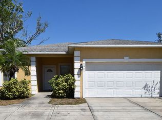 9531 Starkey Rd, Seminole, FL 33777