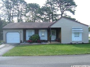 37 Stonybrook Rd, Manchester Township, NJ 08759