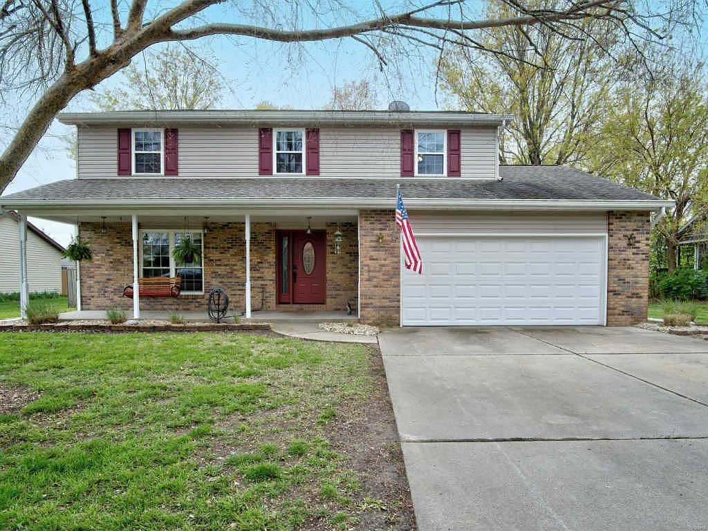 264 Adam Ct photo 1