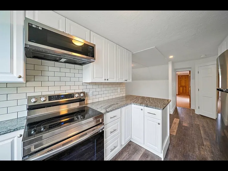 127 Mechanic St #2 — Photo 2