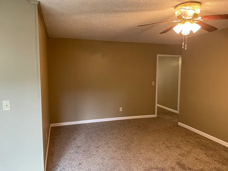 6916 E 71st Pl — Photo 52