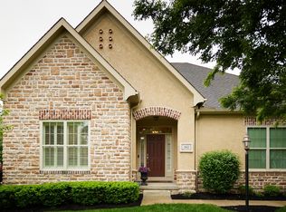 392 Ridgemoor Ln, Westerville, OH 43082