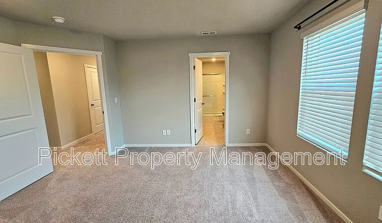 1278 W Pendleton Way — Photo 12