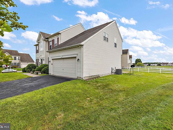 3rd image of 28 Palmer Dr