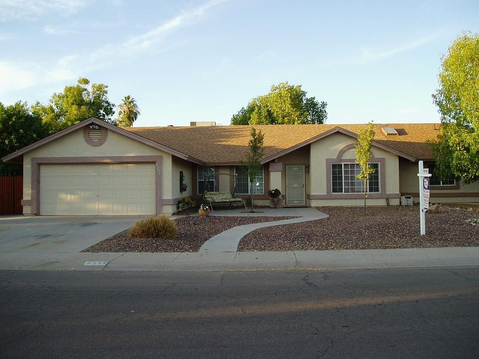 1st image of 8234 W Dreyfus Dr