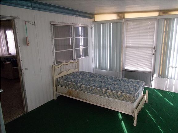 5th image of 10B Cocos Plumosa Dr