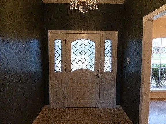 3rd image of 334 Mantlebrook Dr