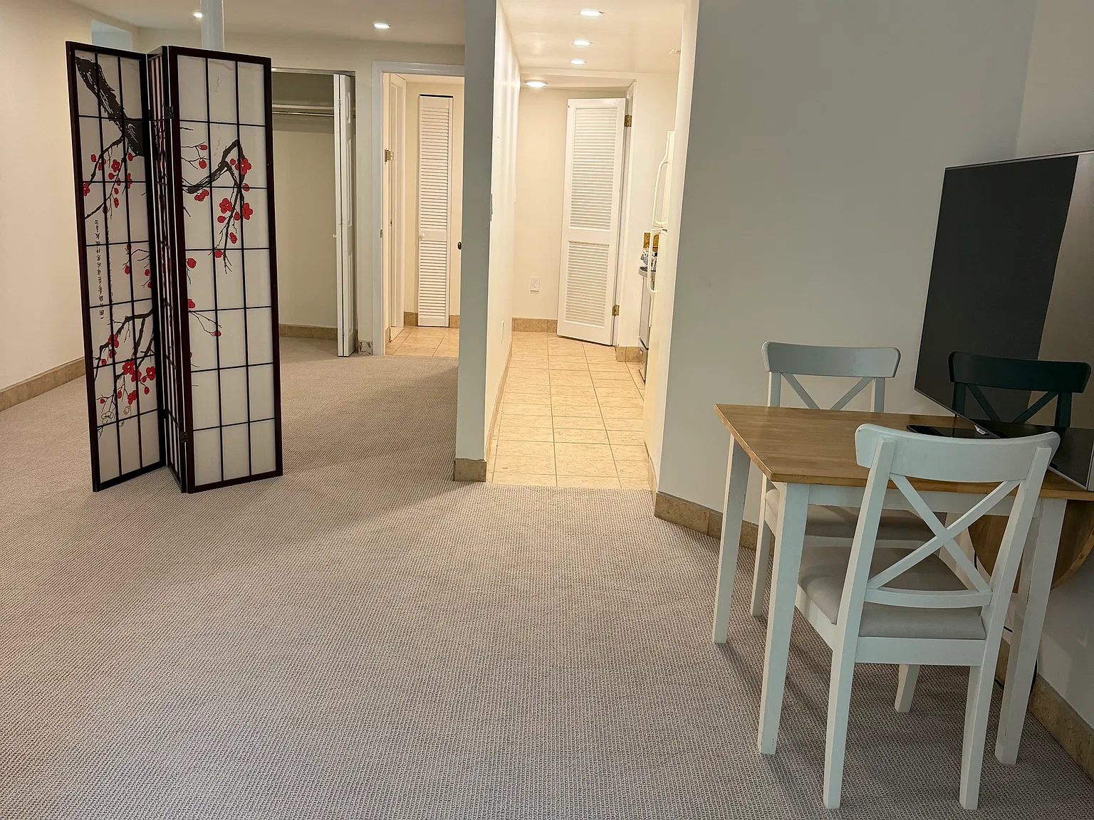 Studio, 550 sqft, $1,750 — Photo 3