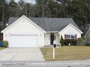 1105 Screech Owl Dr, Hope Mills, NC 28348