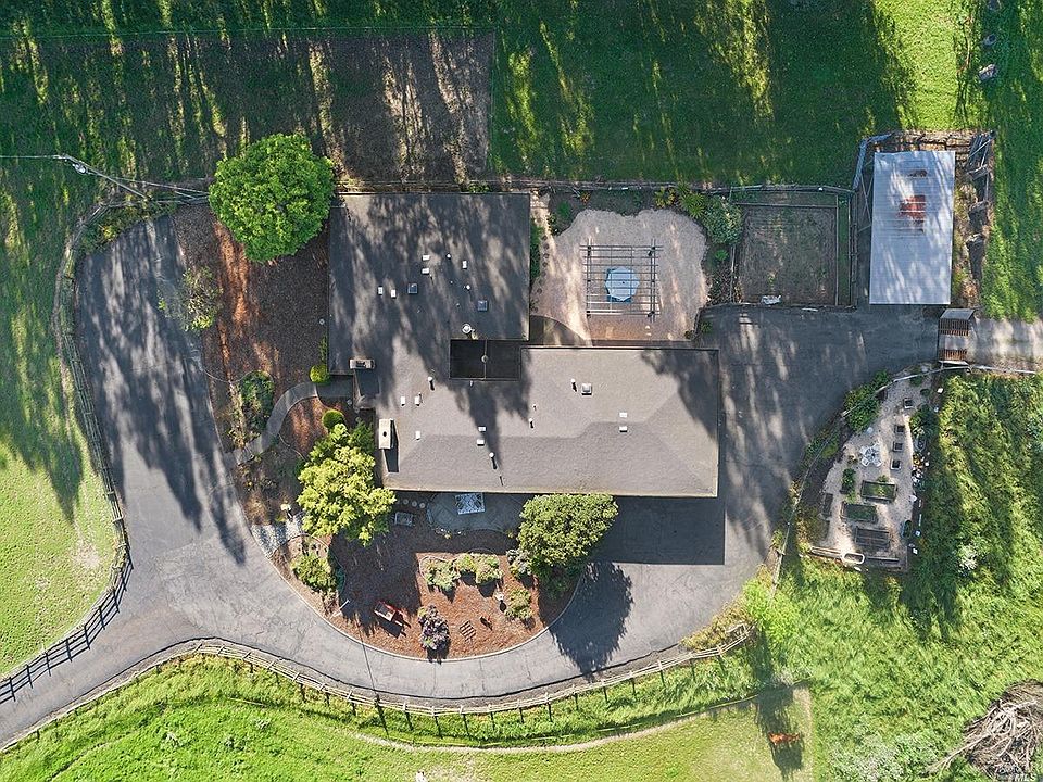 1st image of 920 Goodwin Ave