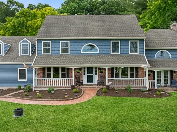 5 Jenny Jump Ct, Raritan Twp., NJ 08822