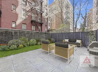 309 East 49th Street 1B image 1 of 14