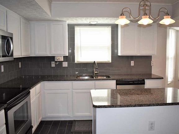 5th image of 4729 Longridge Ct