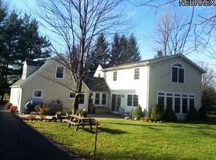 2973 Rockefeller Rd, Willoughby Hills, OH 44092