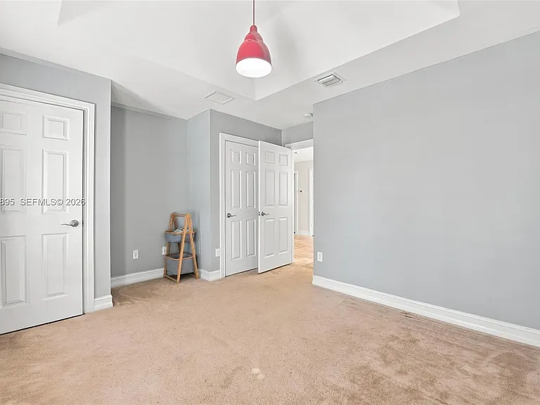 1419 SW 21st Ct — Photo 23