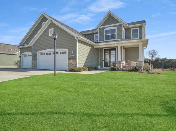 N61W13761 Weyer Farm DRIVE, Menomonee Falls, WI 53051