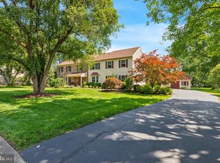 1015 Pheasant Meadow Rd, Blue Bell, PA 19422