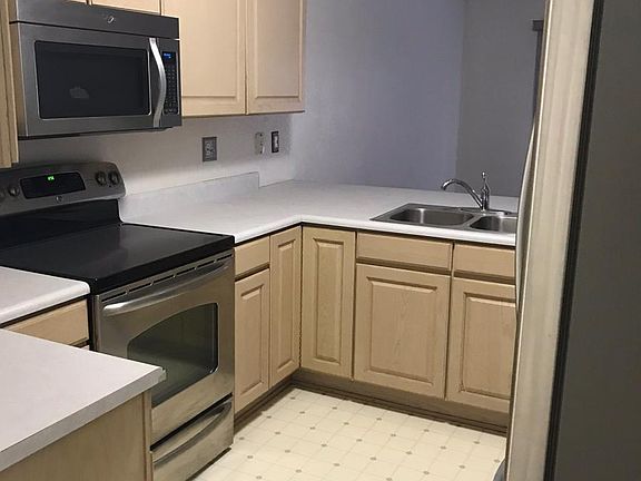 5th image of 1082 Artemis Cir