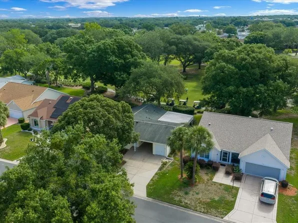 1133 Del Toro Dr, Lady Lake, FL 32159