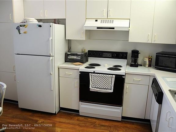 2nd image of 10382 NW 24th Pl APT 206