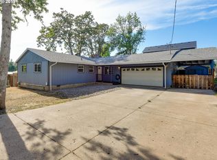 300 Nelson Ln, Gladstone, OR 97027