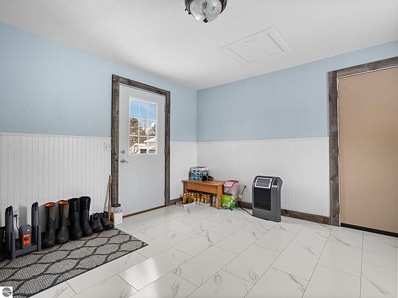 5th image of 10778 Hibma Rd