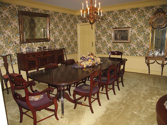 Dining Room seats 12 
