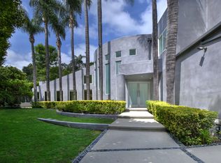 4035 Pacheco Dr, Sherman Oaks, CA 91403