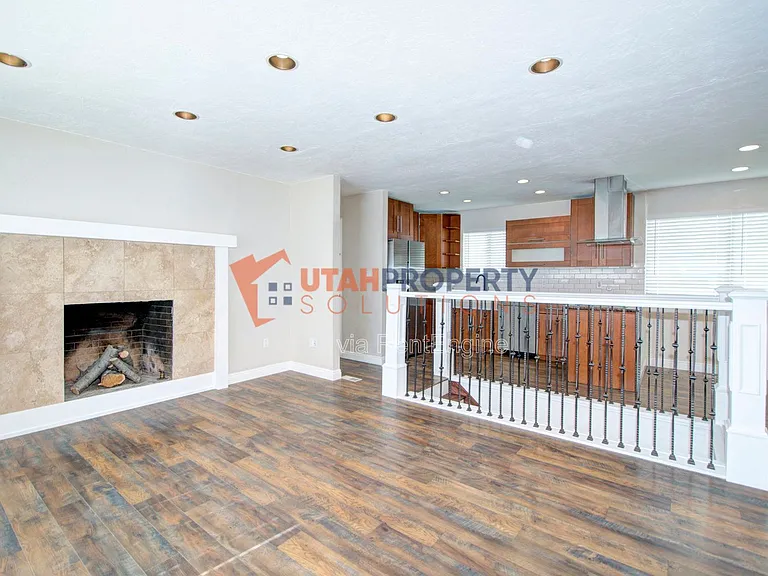 1865 N 760 W — Photo 4