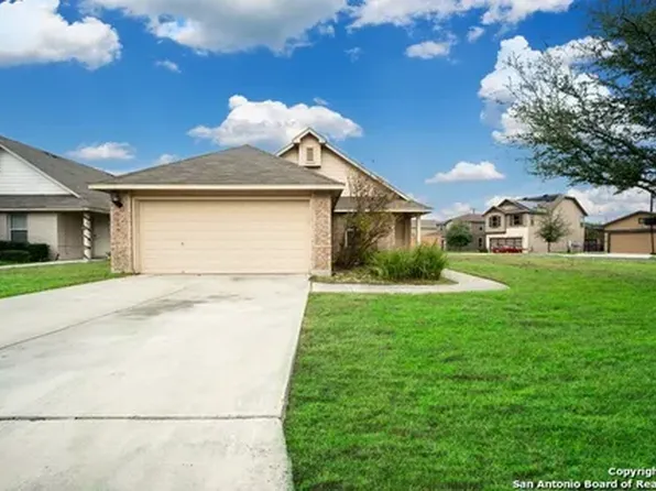 8603 Widgeon Ct, San Antonio, TX 78245