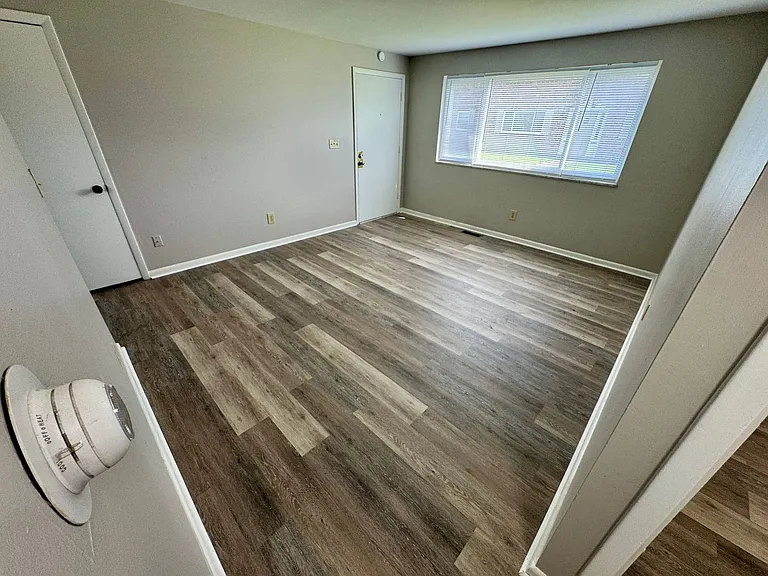 4944-4958 Arbor Village Drive — Photo 4