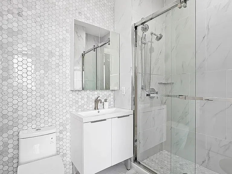 221 Sea Breeze Ave #16F — Photo 4