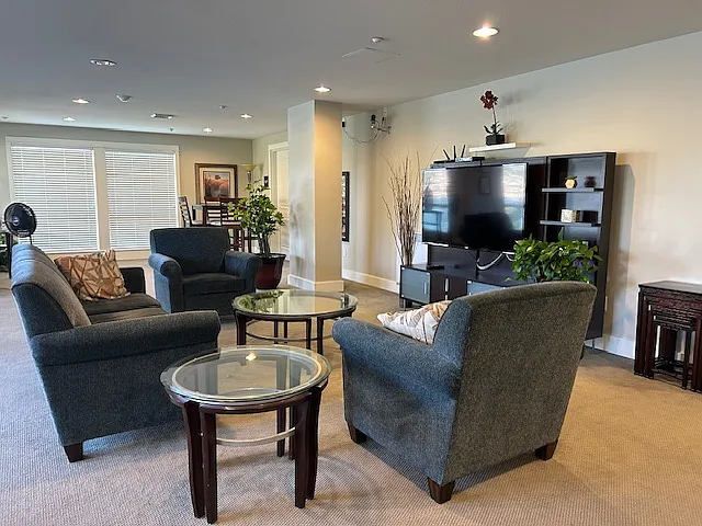 400 Washington Ave #210 — Photo 20